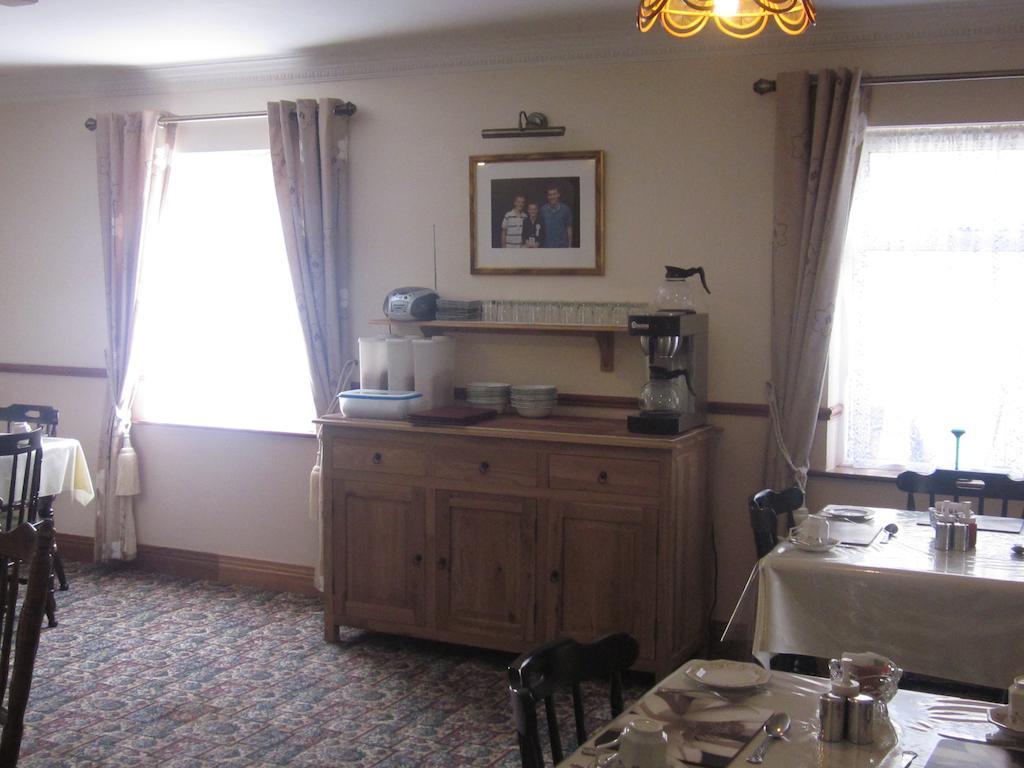 Devanes B&B ดิงเกิล ภายนอก รูปภาพ